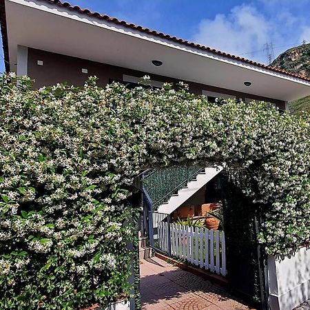 La Casa Di Barry Pozzuoli Exterior foto